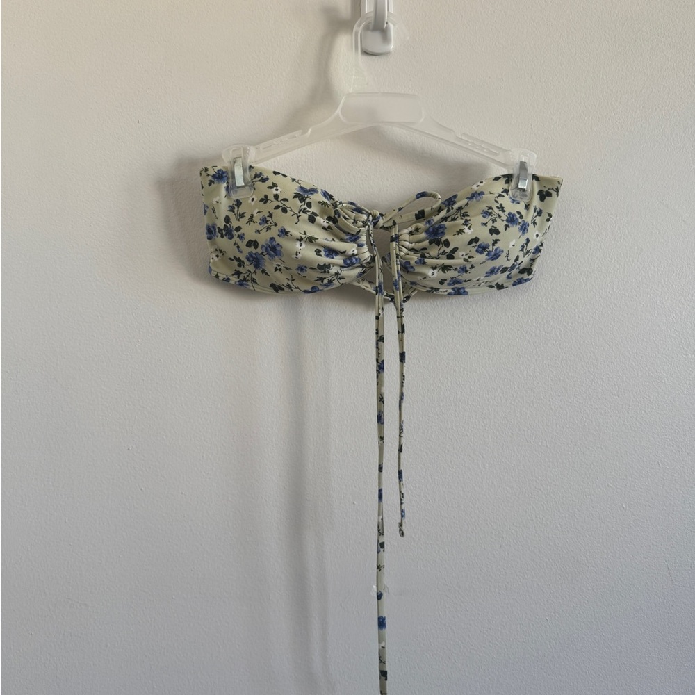NWOT Abercrombie & Fitch Upside Down Halter Neck Bikini Top sz M